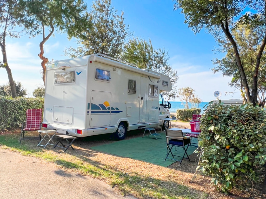 Staanplaats 6p - Pitch Premium Plus