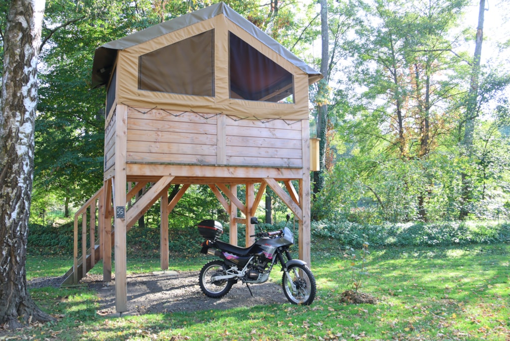 Tent 2p - Baroudeur 7,5m² - 1 bedroom with a double bed - Terrace - no bathroom - 2 Ppl.