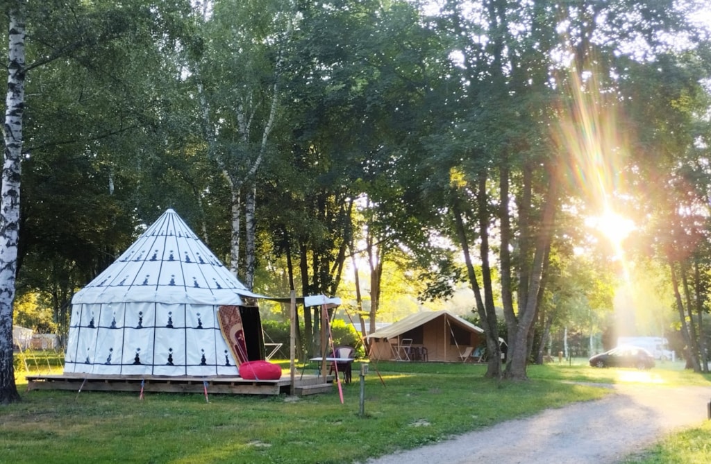 Tent 4p - Caïdale Tent 13m² - 1 bedroom - Terrace - no bathroom - 4 Ppl.