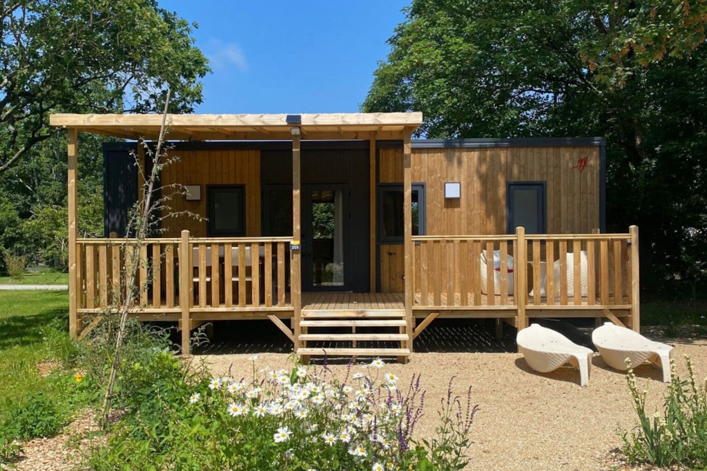 Premium Cottage: 2 bedrooms + Covered terrace + Dishwasher + TV (32m² / 2024)