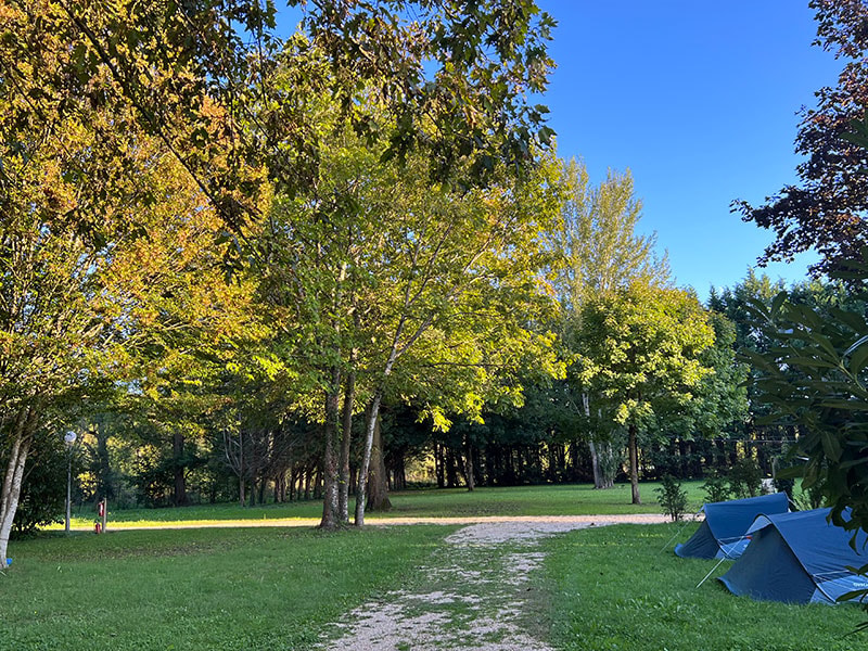 Hiker & cyclist package ( 1 tent & 1 bike or motorcycle )
