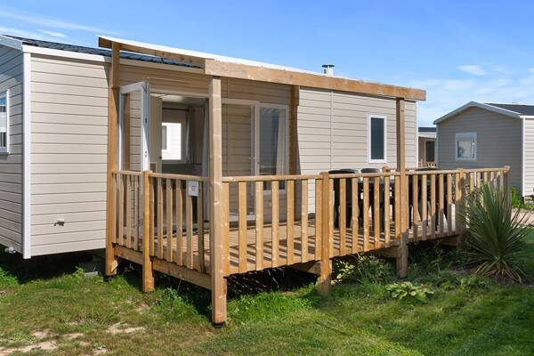 Stacaravan Comfort 31m² | 2 slaapkamers | Verhoogd terras | Airconditioning