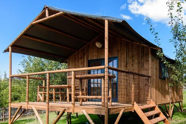 Wooden cabin on stilts L'Encantada 2/5 Ppl.