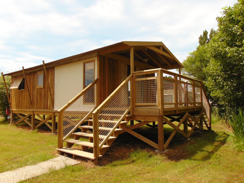Tent House 6p - Sweet Flower Premium on piles 43m²