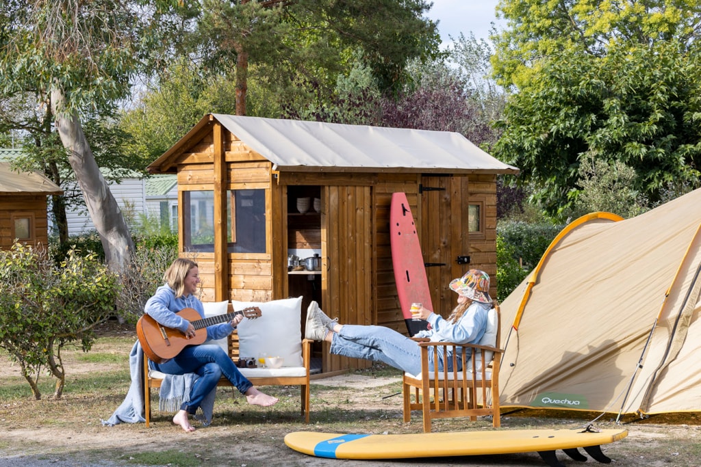 Pitch 6p - Premium (Private bathroom + Kitchen)