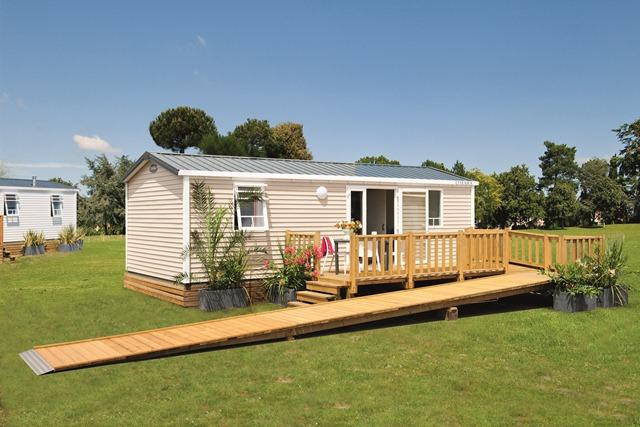 Standard Wooden Accessible Stacaravan 24m² 2 Bedrooms + TV + Terrace