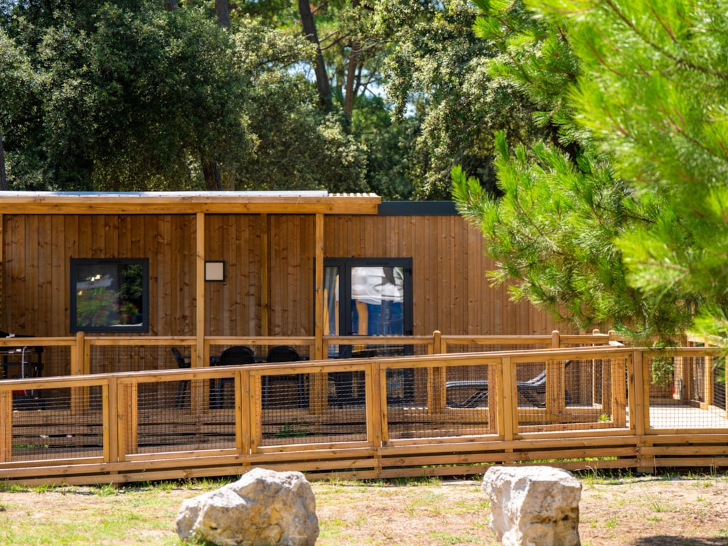 Mobile Home 4p - Premium 30 m² - 2 bedrooms - semi-covered terrace - TV + A/C + sheets + towels