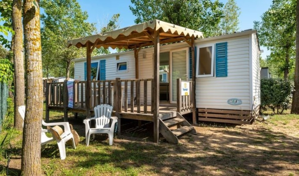Stacaravan Classic - 34m² - 3 slaapkamers - Verhoogd terras
