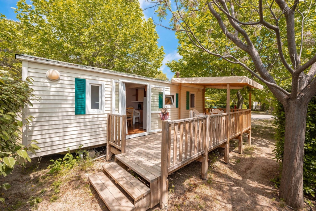 Stacaravan Classic - 26 m²- 2 slaapkamers - Verhoogd terras