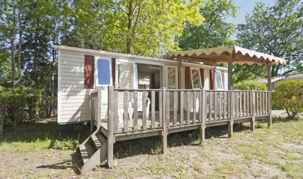 Stacaravan Classic | 25m² | airconditioning | 2 slaapkamers | verhoogd terras