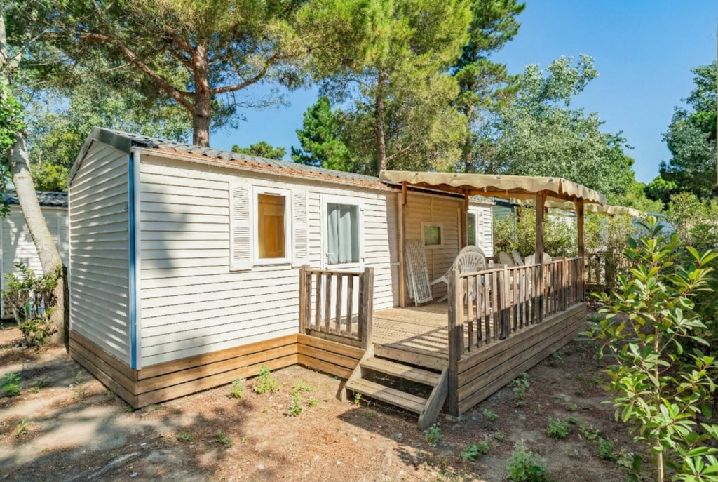 Stacaravan Classic - 20 m²- 2 slaapkamers - Verhoogd terras