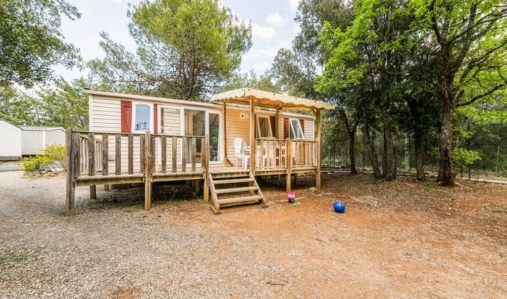 Stacaravan Classic | 23m² | airconditioning | 2 slaapkamers | verhoogd terras