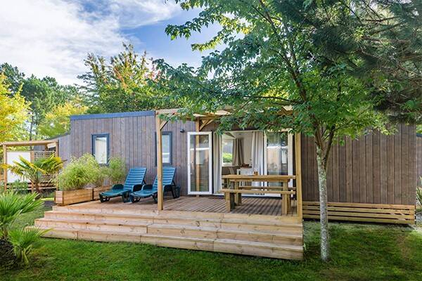Stacaravan 8p - Ultimate - 40 m²- 4 slaapkamers - Verhoogd terras